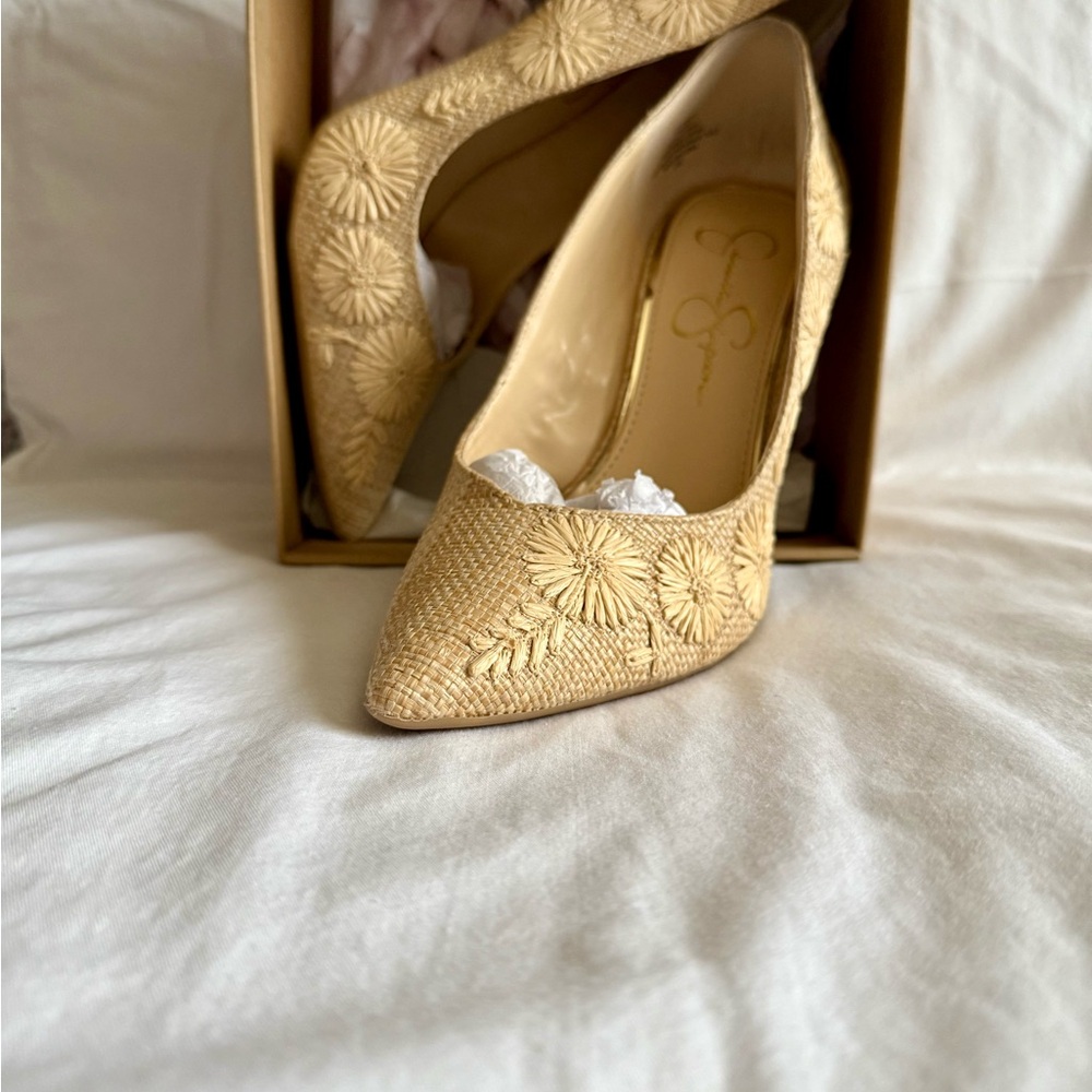 Elegant Natural Women's Heels - Picture 6 of 6